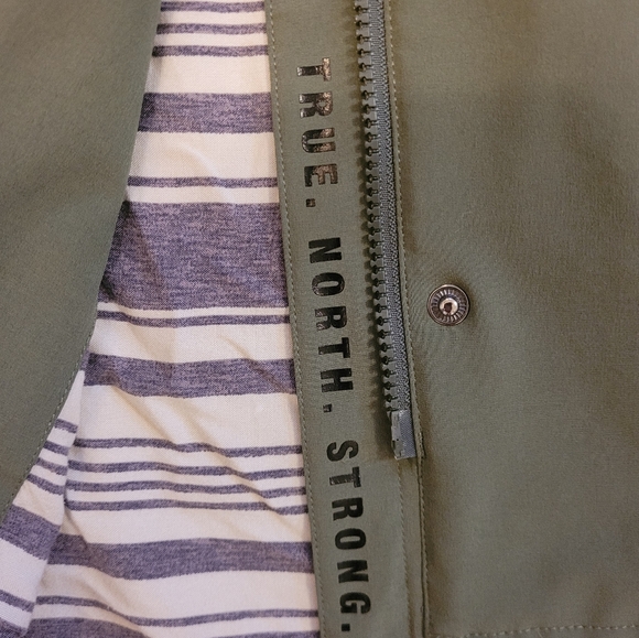 Woods Jacket - Picture 2 of 4